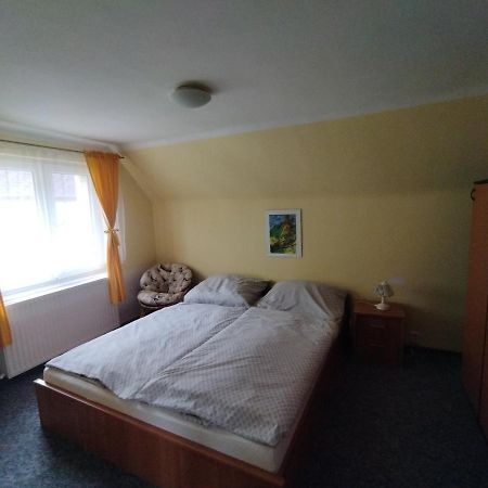 Apartman Se Zahradou 크르노프 외부 사진