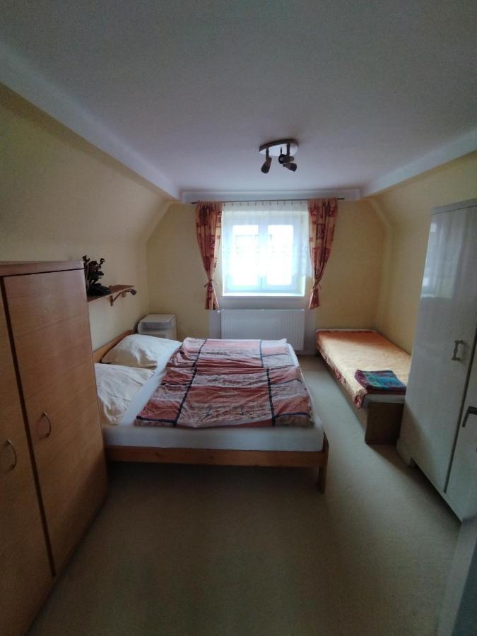 Apartman Se Zahradou 크르노프 외부 사진
